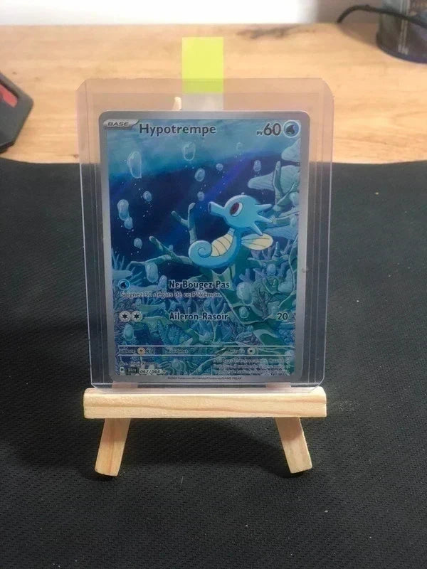 Chevalet en bois- Ideal présentoir pour carte Pokemon