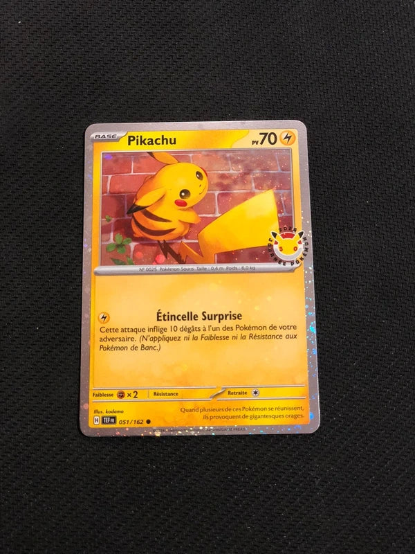 Carte Pokemon-Pikachu 051/162 Cosmo Foil-Promo 30ans-FR-Proche Neuve