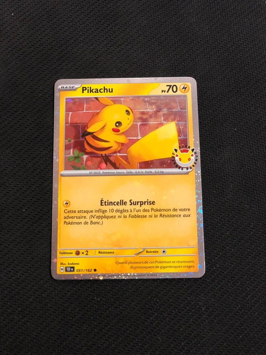 Carte Pokemon-Pikachu 051/162 Cosmo Foil-Promo 30ans-FR-Proche Neuve